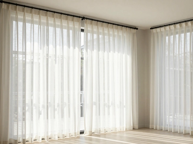 2024 Curtain Trends: What’s Hot and What to Avoid